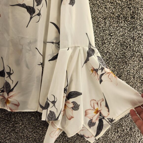 Soprano Floral Blouse - White and Pink - Picture 2 of 7